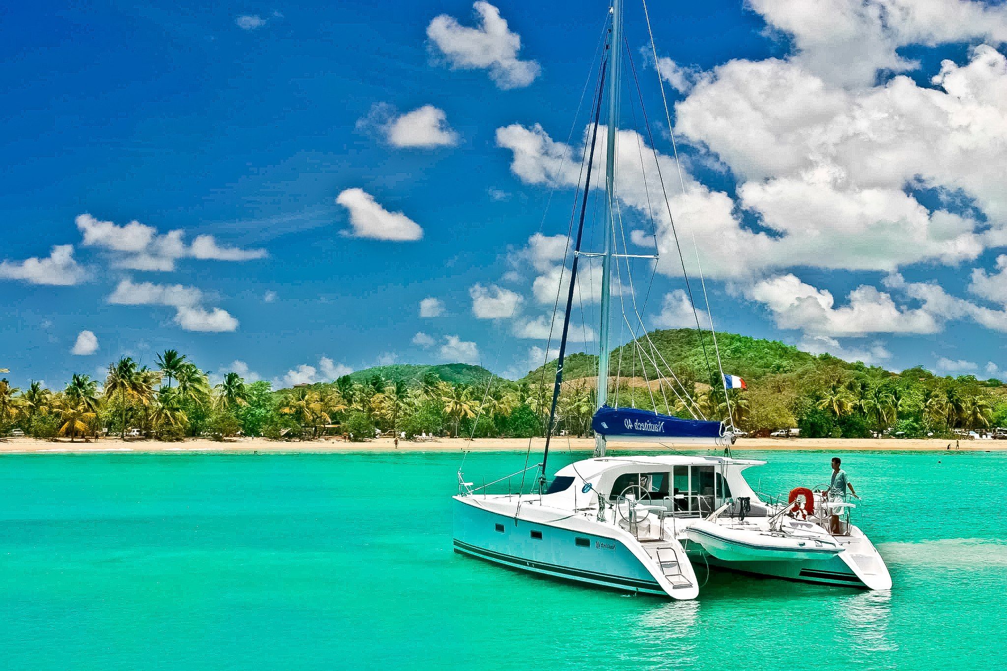 Explore the Exquisite Caribbean Islands on a Yacht Charter