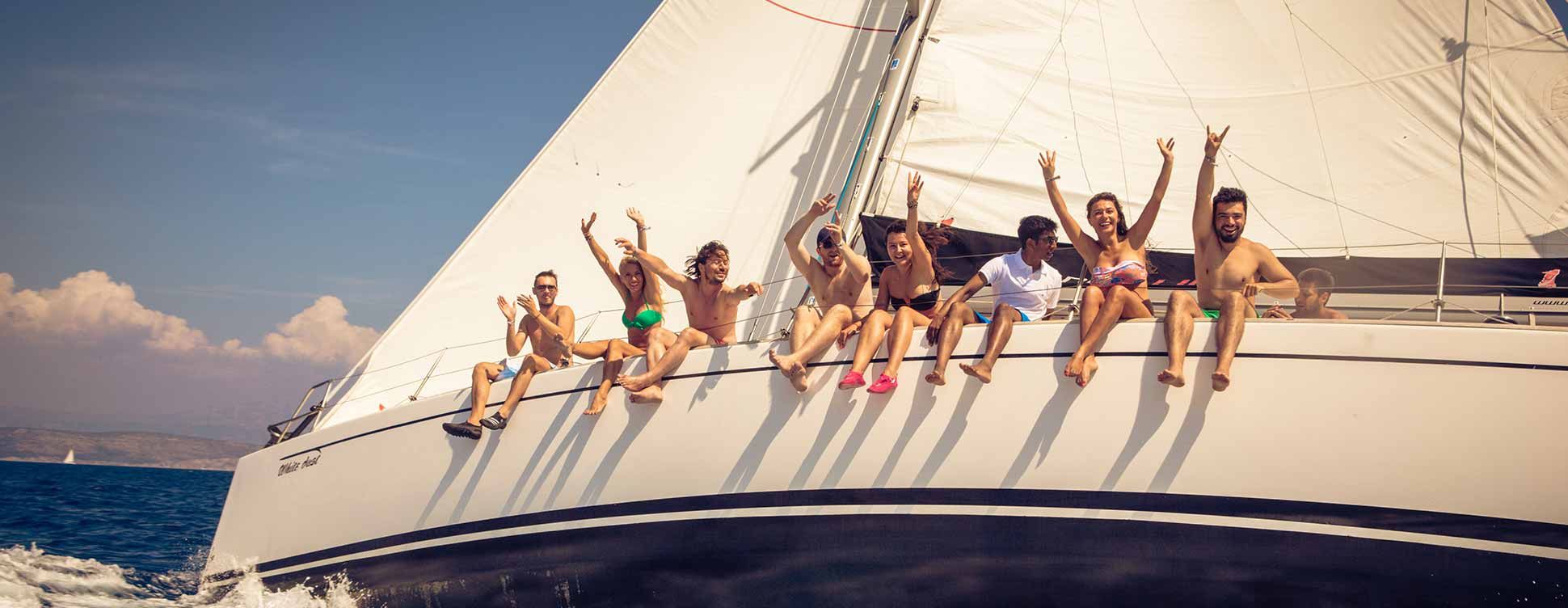 7 Reasons Yacht Charters Are Perfect for Summer Family Getaways